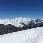 Шале In Near Lift *