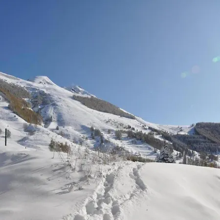 Chalet In Near Lift