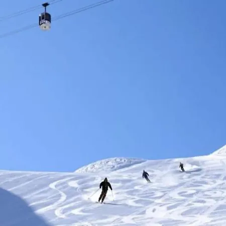 In Near Lift Les Deux Alpes